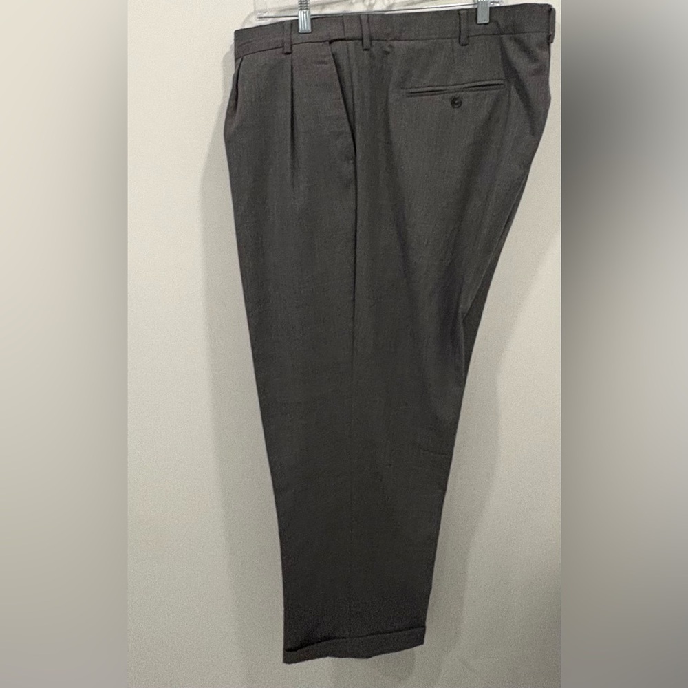 Lands' End Traditional Fit Men's 100% Wool Dress Pants Pleated and Cuffed Sz 44